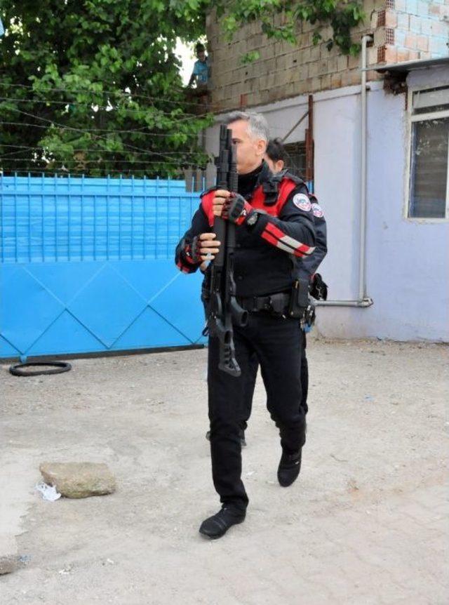 Antalya&rsquo;da Narko-sokak Operasyonu: 40 Eve Baskın 2