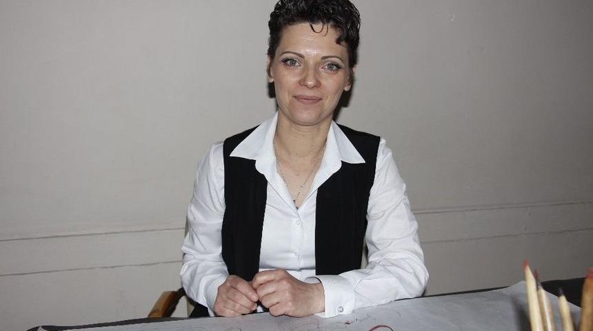 K&uuml;llerinden Doğan Bir Gelenek; Hat Sanatı