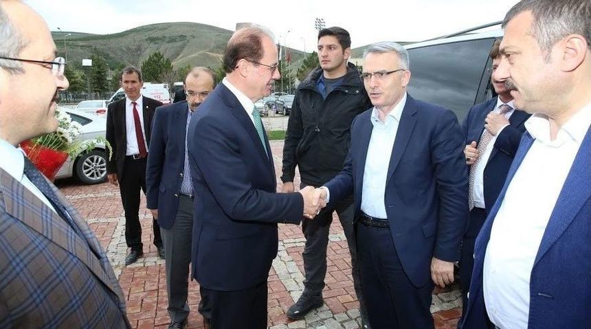 Bakan Ağbal&rsquo;dan Rekt&ouml;r Coşkun&rsquo;a Hayırlı Olsun Ziyareti