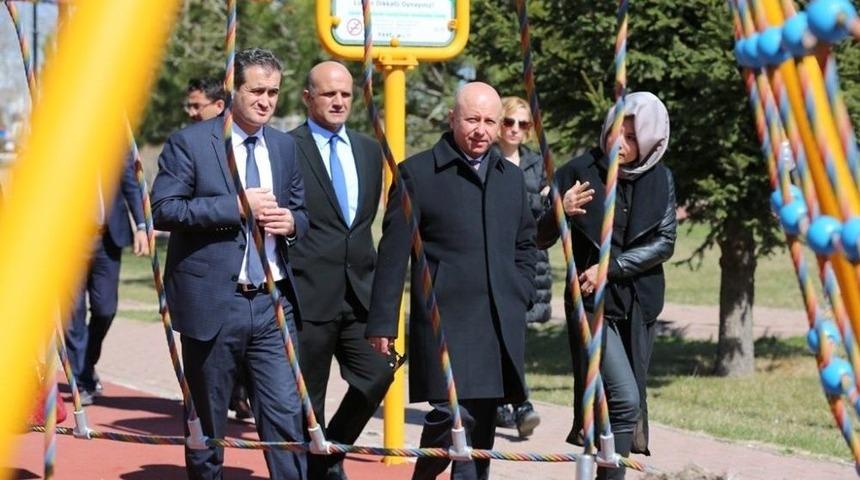 Kocasinan Belediyesi &Ccedil;ocuklar İ&ccedil;in Teknoloji Parkı Yapıyor