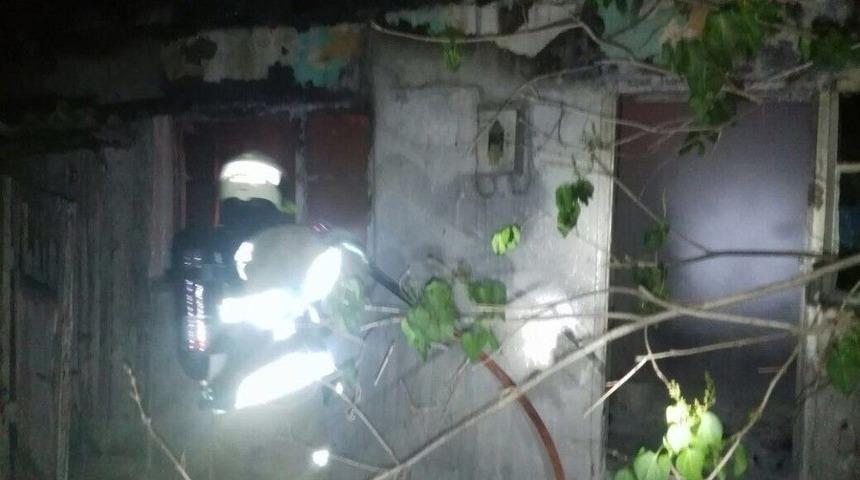 Yangında 8 Kişi Hastanelik Oldu