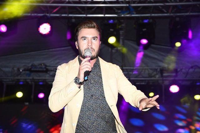 Mustafa Ceceli Tarsusluları Coşturdu 1