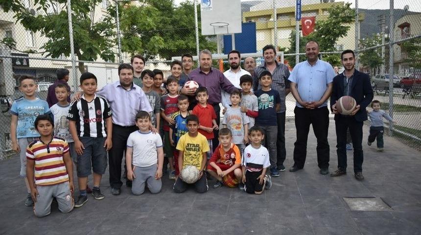 Yunusemre Belediyesinden Lavanta Park&rsquo;a Spor Alanı