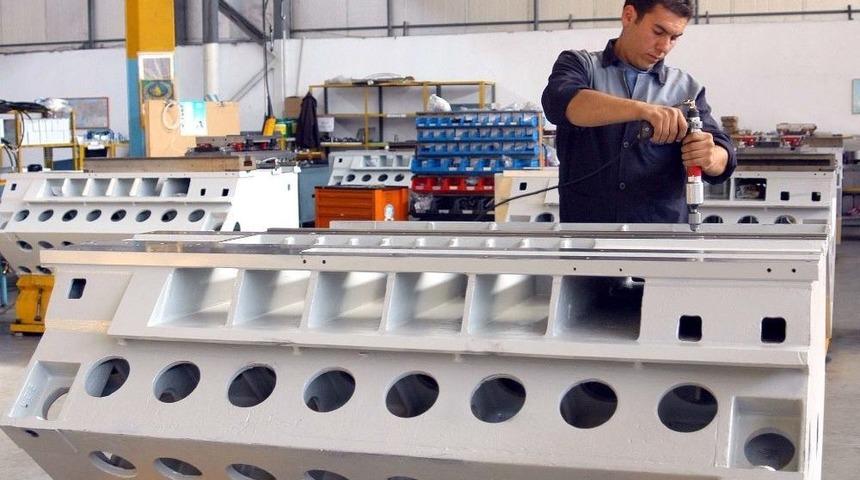 Hem İstihdam, Hem İşsizlik Artıyor