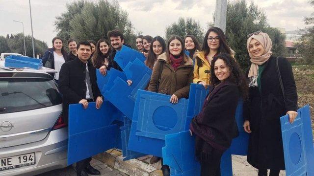 Ösym’nin Kırtasiye Setleri İhtiyaç Sahiplerine Veriliyor