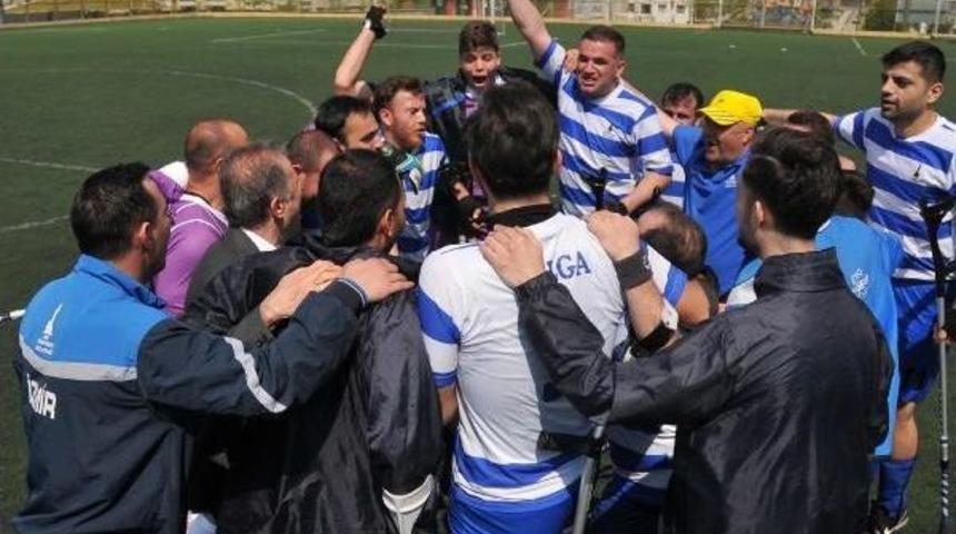 S&uuml;per Şampiyon