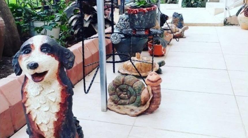 Seramik &Ouml;ğretmenlerinden &ldquo;&ccedil;amurlu Eller&rdquo; Sergisi