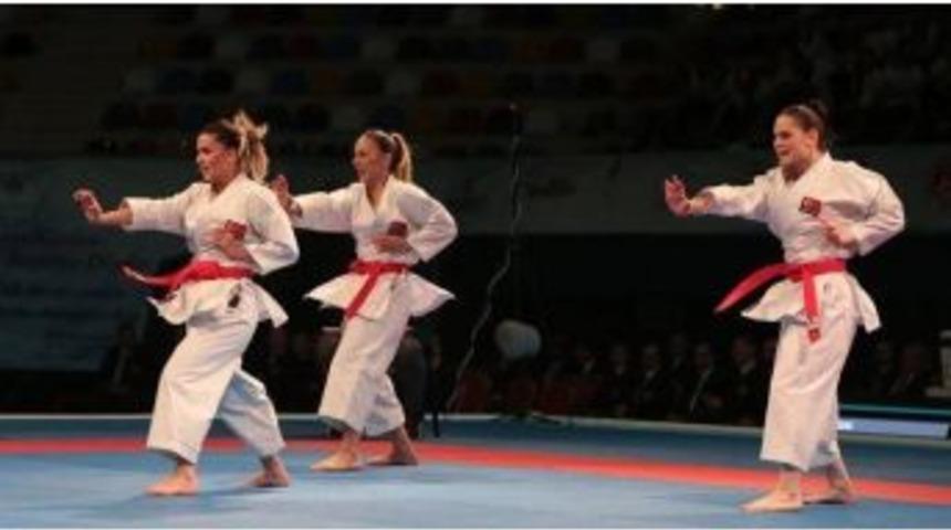 Dilara Bozan Avrupa &Uuml;&ccedil;&uuml;nc&uuml;s&uuml; Oldu