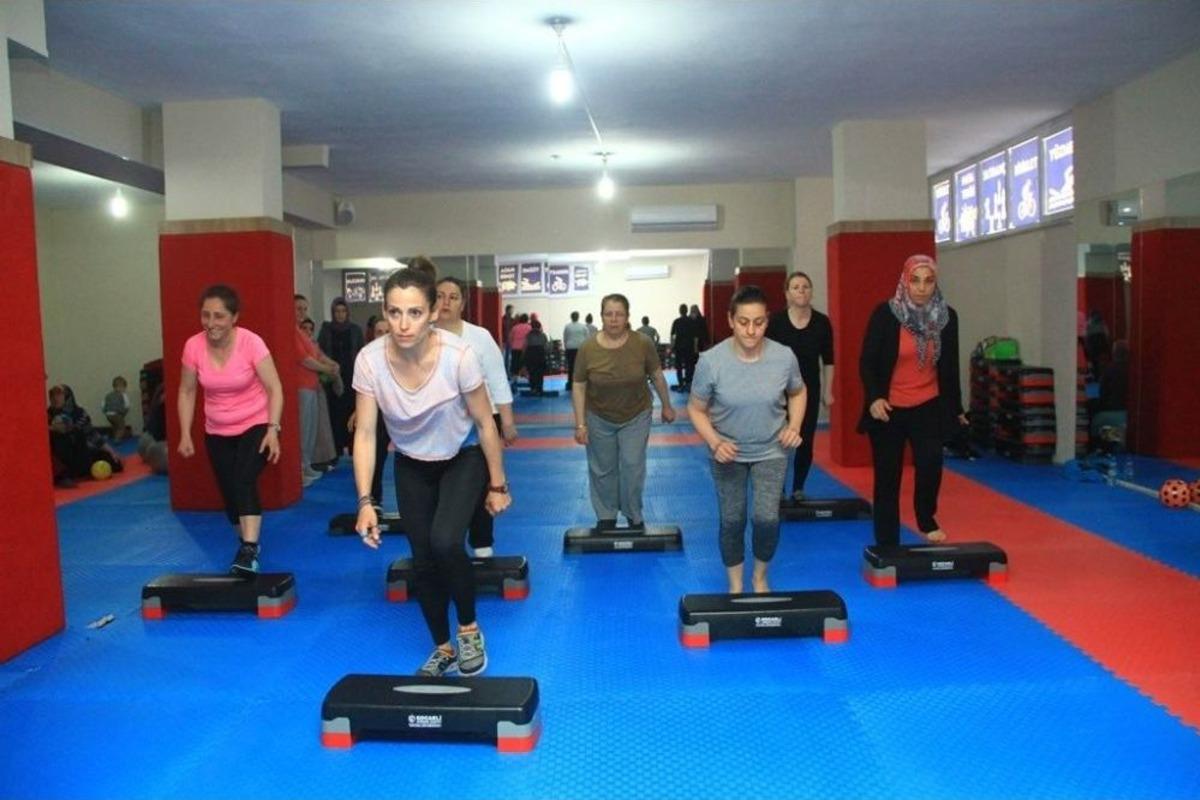 Kocaeli&rsquo;de Ev Hanımları Obeziteye Savaş A&ccedil;tı