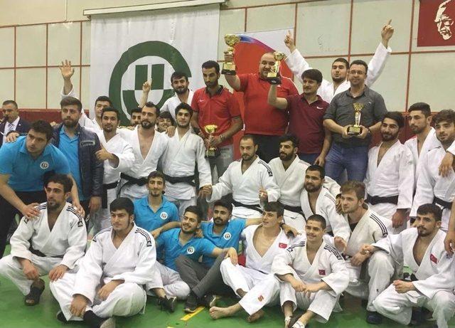 Gaün Judo Erkek Takımı Türkiye Şampiyonu