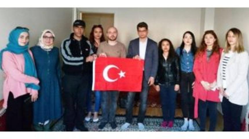 Aday Öğretmenlerden Şehit Ailelerine Anlamlı Ziyaret