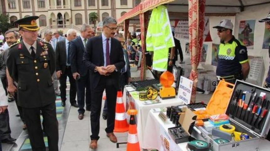 Trafik Haftası'nda Ger&ccedil;eği Aratmayan Tatbikat