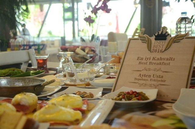 Yılın Kahvaltı Ödülü Ayten Usta’ya 3