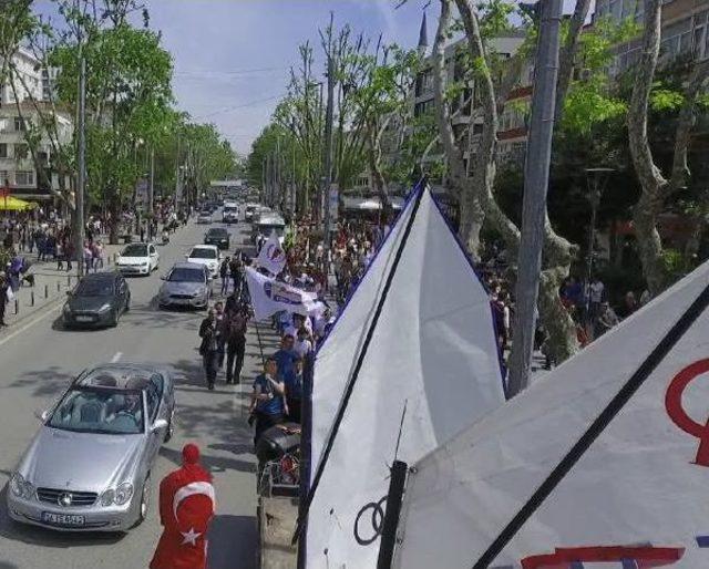 Bağdat Caddesi'nde Tekneler Geçidi