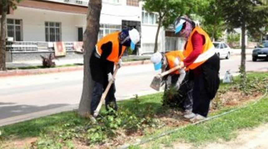 Aksaray&rsquo;da Ref&uuml;jlerde Temizlik Ve &Ccedil;apa &Ccedil;alışması Yapılıyor
