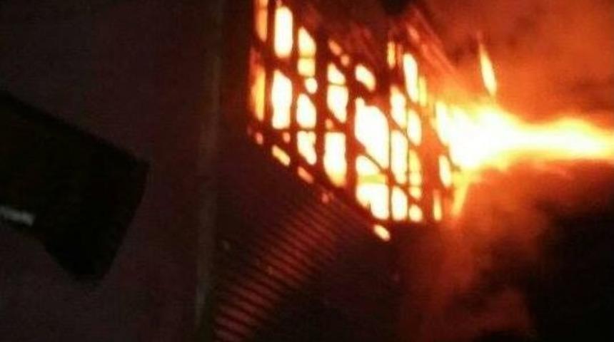 Emekli G&uuml;venlik Korucunun Evinde Korkutan Yangın