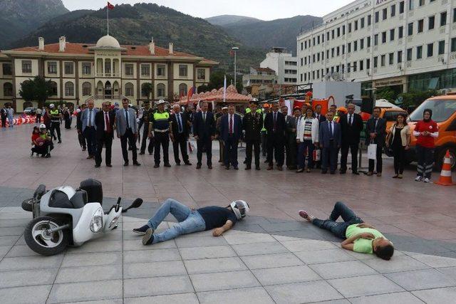 Trafik Haftası Etkinliklerinde Büyükşehir Standı Büyük İlgi Gördü