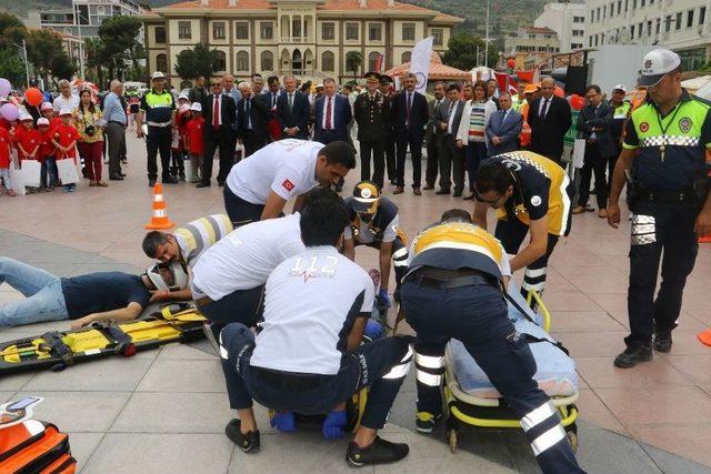 Trafik Haftası Etkinliklerinde Büyükşehir Standı Büyük İlgi Gördü