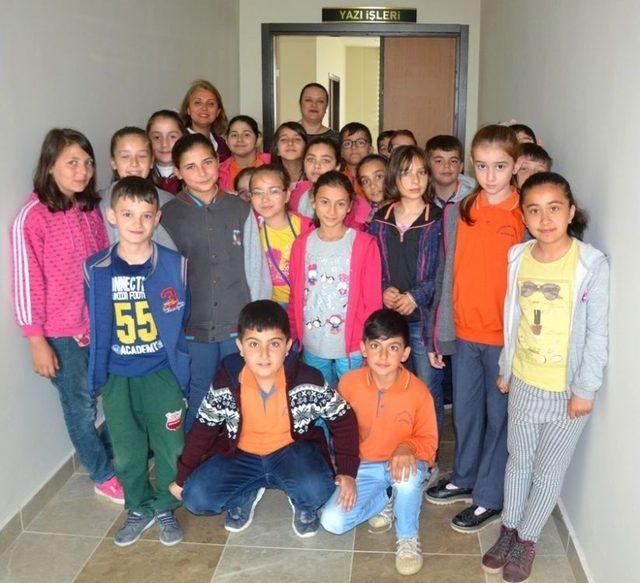 &Ouml;ğrenciler Dersi Belediyede İşledi 2