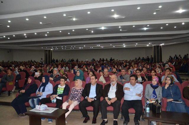 ‘başarının Sırrı’ Konferansına Yoğun İlgi