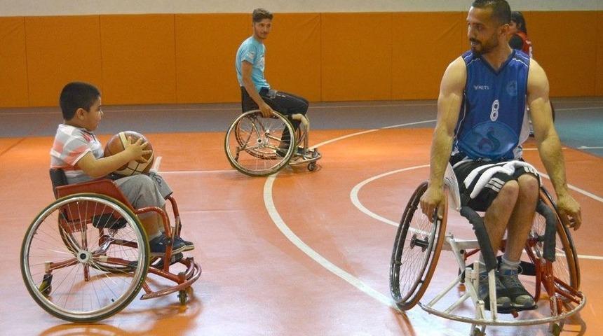 Pamukkale Belediyesi&rsquo;nden Miniklere Farkındalık Eğitimi