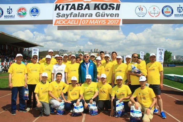 300 Postacı Kitap İçin Koştu 2