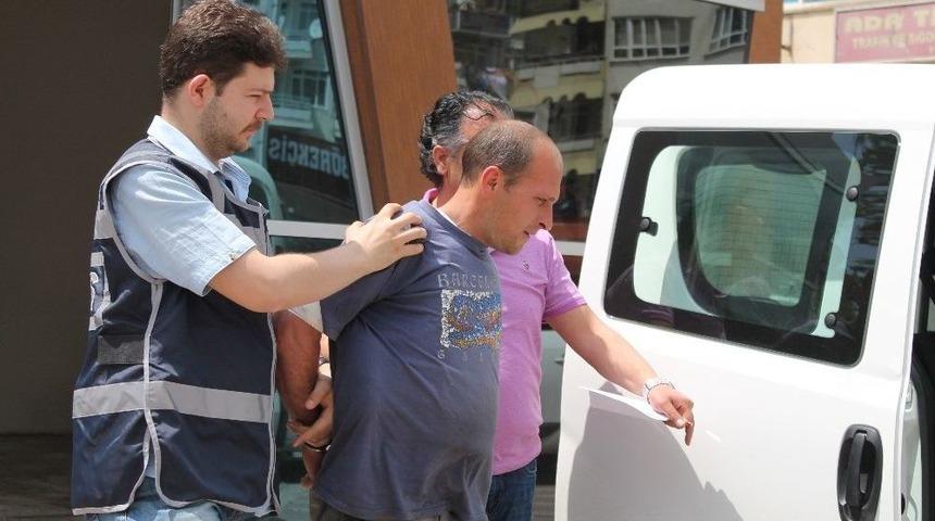 Birlikte Alkol Alan Arkadaşlar Arasında &Ccedil;ıkan Kavgada 1 Kişi Yaralandı