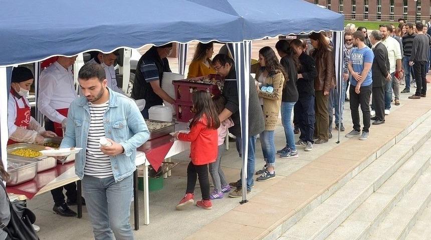Esog&uuml; Mezunları &ldquo;mezunlar Pilavı 2017&rdquo;de Bir Araya Geldi