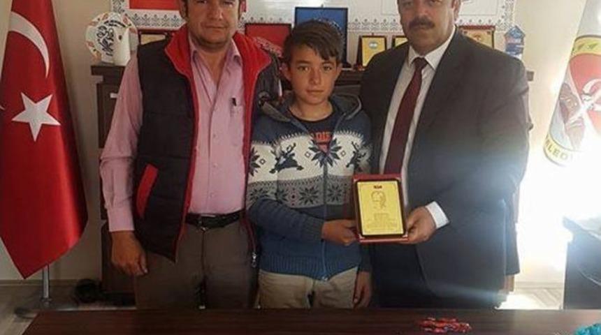 Bulduğu Altınları Sahibine Teslim Etti