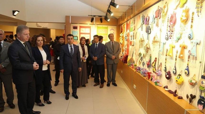 Sevgi Evleri&rsquo;nde Kalan &Ccedil;ocuklar El Sanatları Sergisi A&ccedil;tı