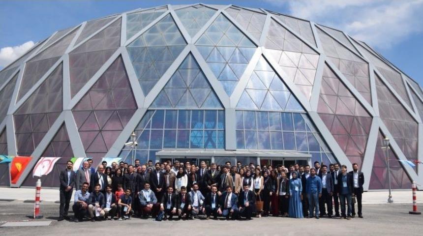 T&uuml;rk D&uuml;nyası "v&rsquo;inci Gen&ccedil;lik Kurultayı"nda Buluştu