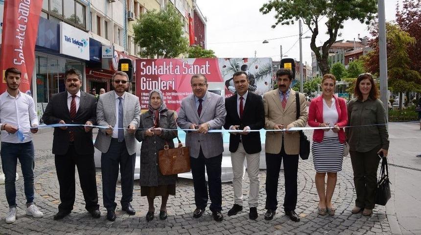 Konya&rsquo;da Sokakta Sanat G&uuml;nleri Başladı