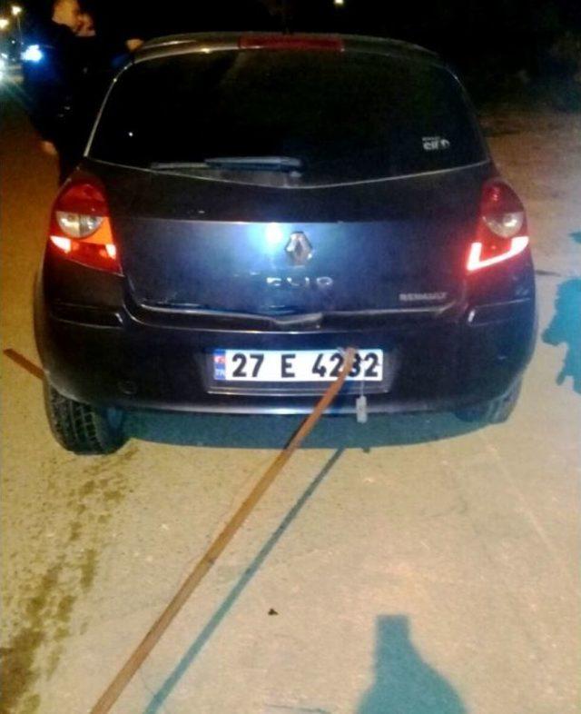 Boğazına 6 Metrelik İnşaat Demiri Saplandı 1