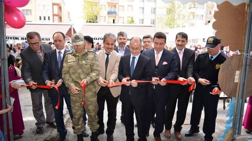 Boz&uuml;y&uuml;k İl&ccedil;e M&uuml;ft&uuml;l&uuml;ğ&uuml; Tarafından D&uuml;zenlenen Kermes T&ouml;renle A&ccedil;ıldı