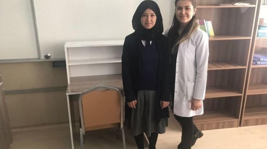 Kaymakam Mağ&rsquo;dan 200 &Ouml;ğrenciye &Ccedil;alışma Masası