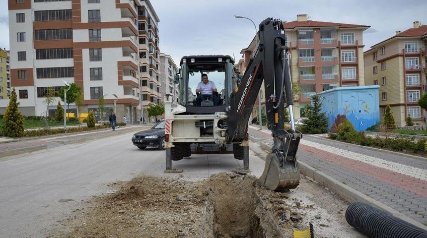 Boz&uuml;y&uuml;k&rsquo;te Alt Yapı &Ccedil;alışmaları Devam Ediyor