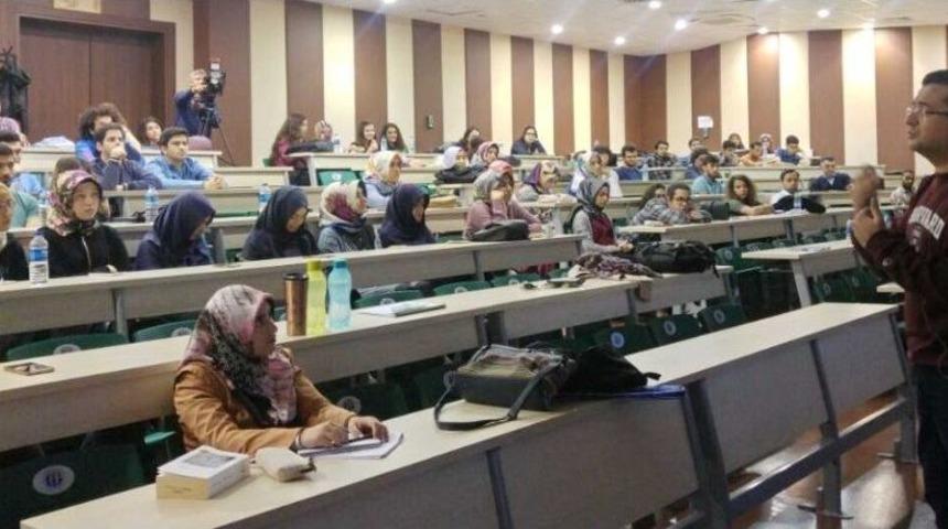 Tıp Fak&uuml;ltesi &Ouml;ğretim &Uuml;yesi G&ouml;k&ccedil;en&rsquo;den İletişim Becerisi Konferansı