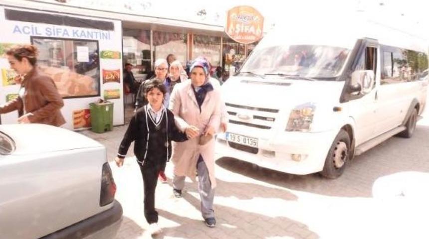 Tekstil At&ouml;lyesi &Ccedil;alışanlarında Gıda Zehirlenmesi