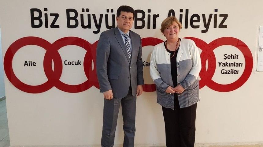 Unchcr Temsilcisinden M&uuml;d&uuml;r Boz&ccedil;elik&rsquo;e Ziyaret