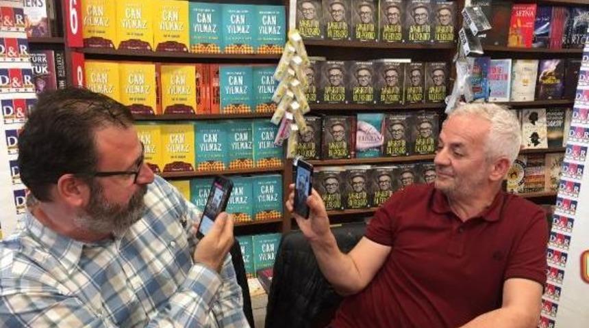 İmza G&uuml;n&uuml;nde Cem Yılmaz S&uuml;rprizi