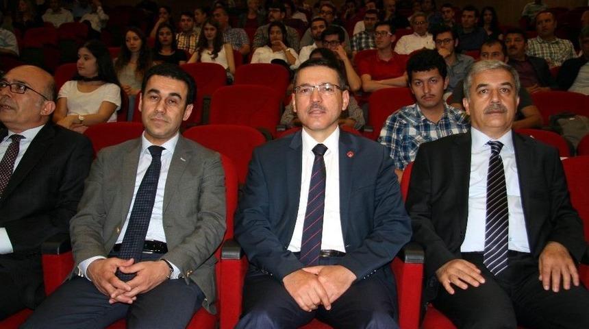 Sayıştay Başkanı&rsquo;ndan &rsquo; İşe Alımlarda Torpil Baskısı Alıyor Musunuz? Cevabı: