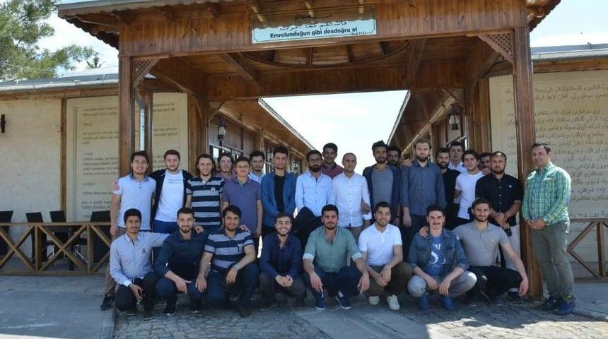 Bursa Birlik Vakfı Gen&ccedil; Birlik Komisyonundan &Uuml;niversiteye Ziyaret