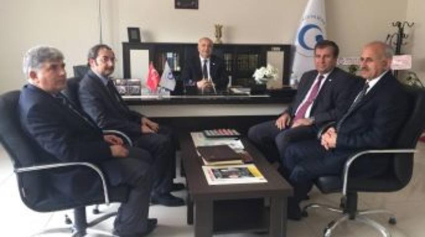 İslami İlimler Fak&uuml;ltesi Dekan Vekilliğine Prof. Dr. G&uuml;ndoğar Atandı