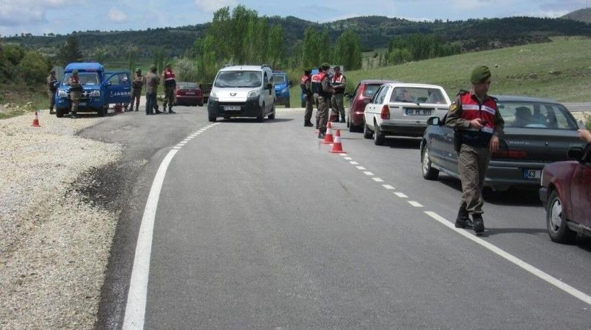 Jandarma Halkın Huzuru İ&ccedil;in G&ouml;rev Başında