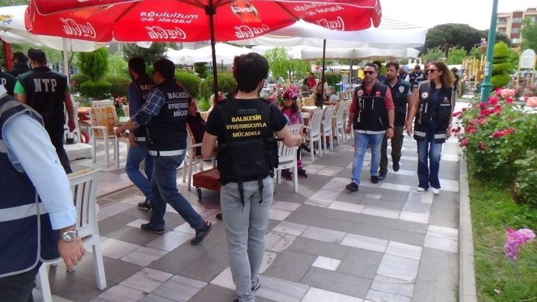 Edremit&rsquo;te "narko-sokak" Operasyonu