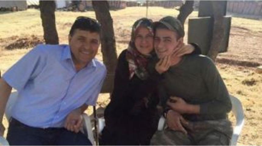 &Ccedil;ivrilli Şehidin Yakınları Fet&ouml;'den Yargılanmaya Başladı