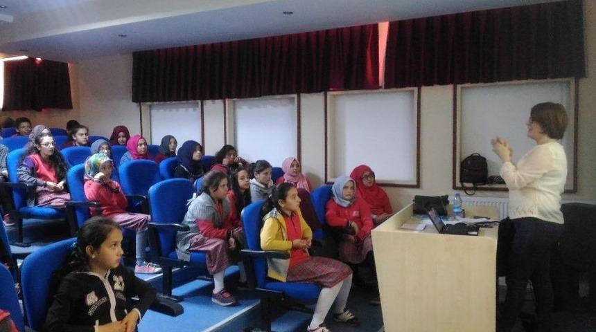 Uşak&rsquo;ta &rsquo;temiz Eller G&uuml;zel Emekler&rsquo; Projesi