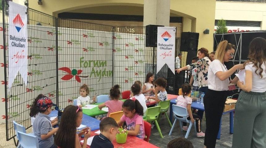 Aydın Bah&ccedil;eşehir Koleji At&ouml;lye &Ccedil;alışmaları İle Avm&rsquo;ye Renk Kattı