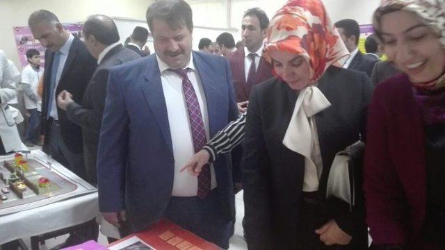 Ağrı’da Tübitak Bilim Fuarı