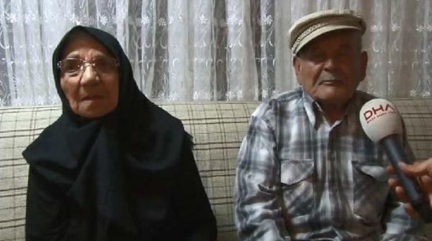 Yardım Etme Bahanesiyle  Girdikleri Yaşlı &Ccedil;iftin Evini Soydular